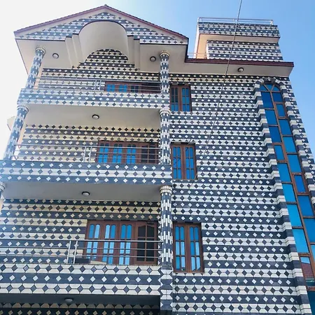Madame Flexstay Girls Hostel